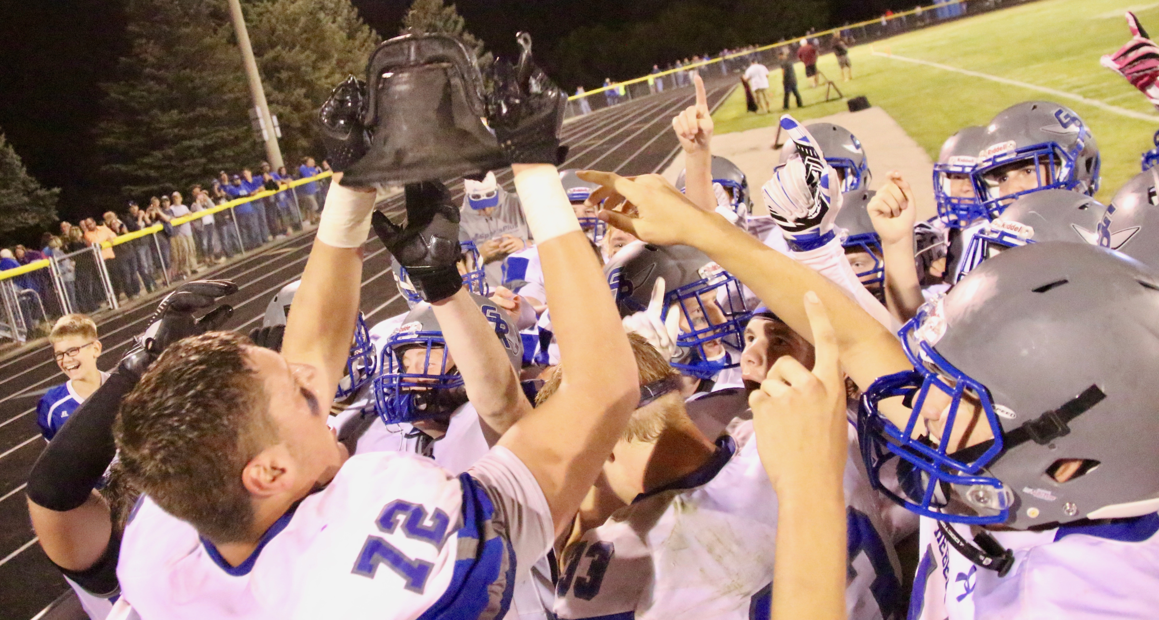 GladbrookReinbeck football wins Battle for the Bell The Grundy Register